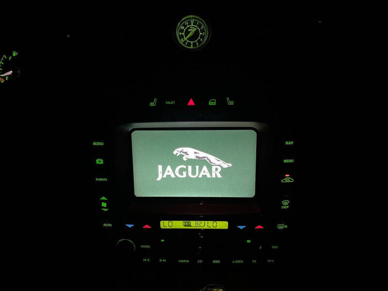 2004 Jaguar XJR