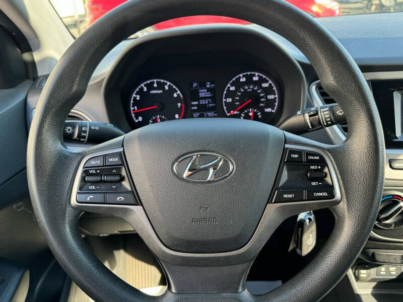 2020 Hyundai Accent SEL
