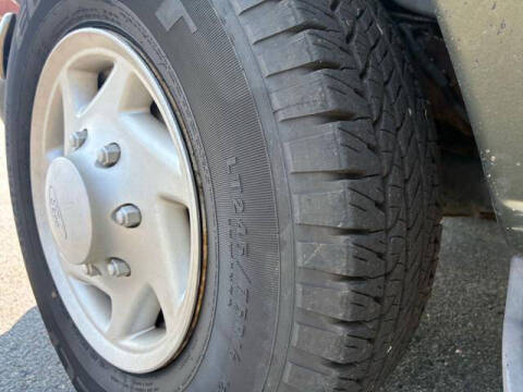 2002 Ford E-Series