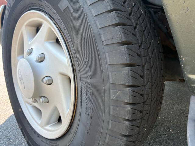2002 Ford E-Series