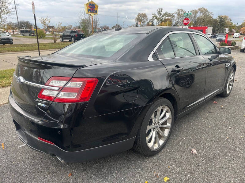 2018 Ford Taurus Limited