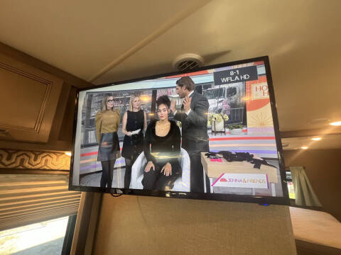 2021 Thor Motor Coach Hurricane