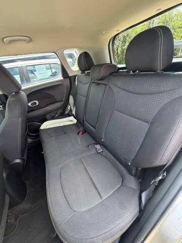 2015 Kia Soul +