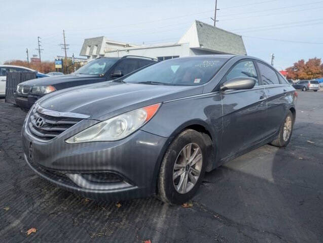 2013 Hyundai SONATA for sale at Axio Auto Boise in Boise, ID