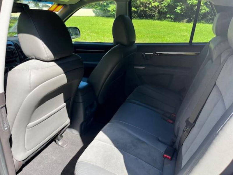 2011 Hyundai Santa Fe SE