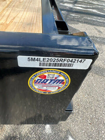 2024 Liberty Trailers LE14K   17+3