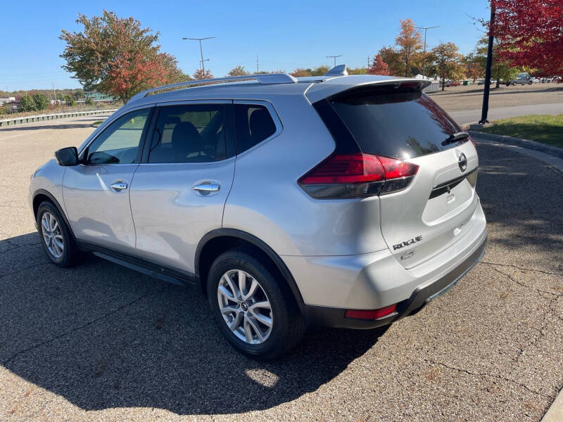 2018 Nissan Rogue null photo 7