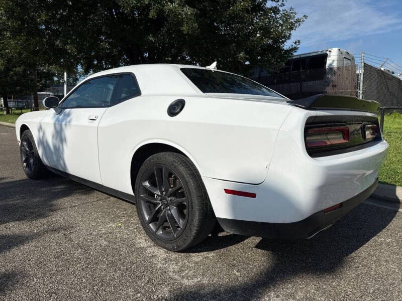2022 Dodge Challenger SXT