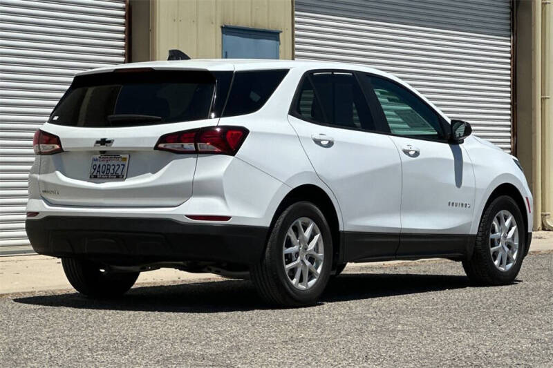 2022 Chevrolet Equinox LS