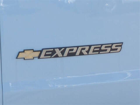 2024 Chevrolet Express 2500