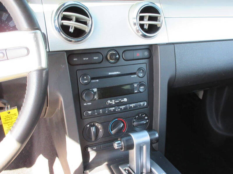 2005 Ford Mustang