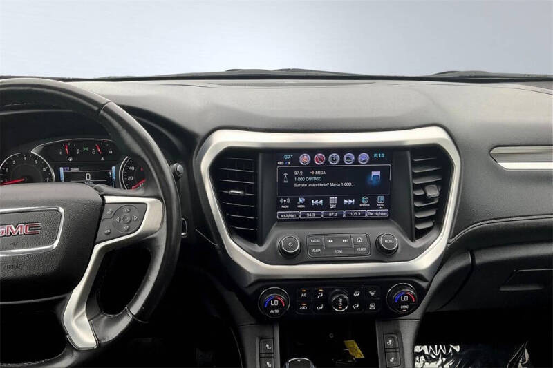 2017 GMC Acadia SLT-1