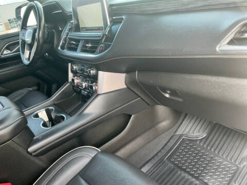 2023 GMC Yukon XL SLT