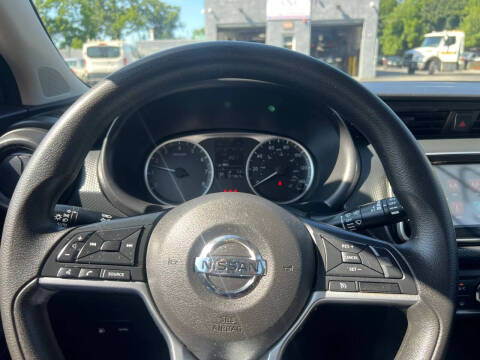 2021 Nissan Kicks S