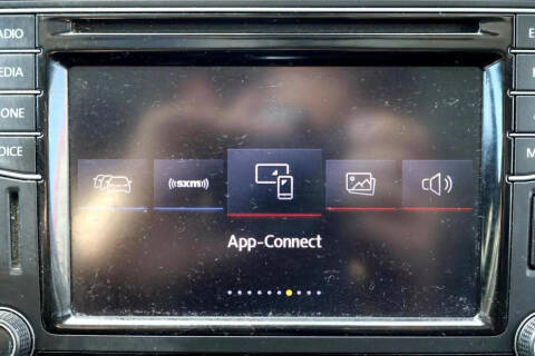 2019 Volkswagen Passat SE R-Line