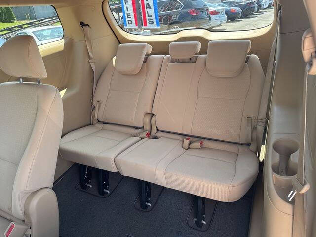 2017 Kia Sedona LX