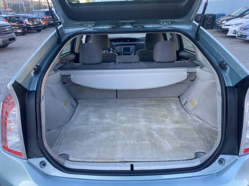 2014 Toyota Prius Three