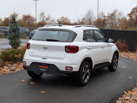 2024 Hyundai Venue SEL