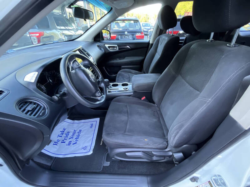 2015 Nissan Pathfinder S