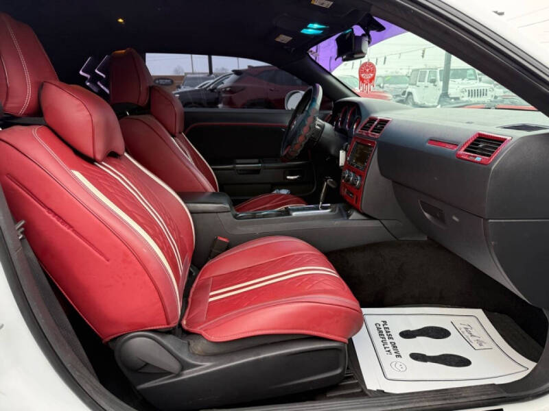 2013 Dodge Challenger SXT