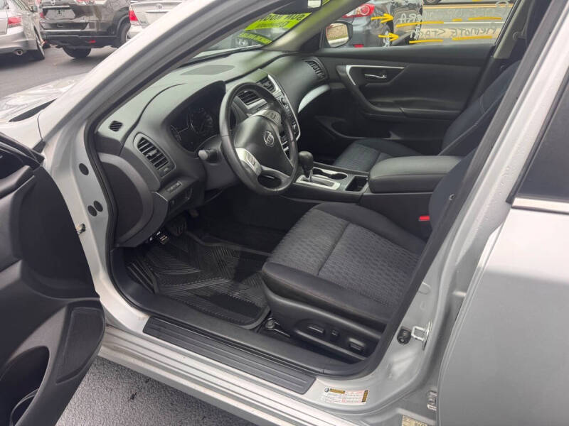 2017 Nissan Altima 2.5 SV