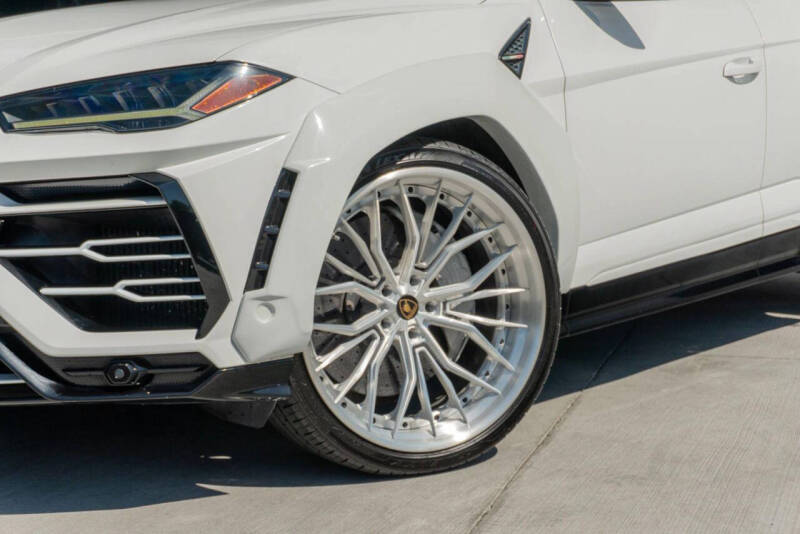 2019 Lamborghini Urus