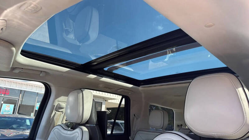 2018 Lincoln Navigator Black Label