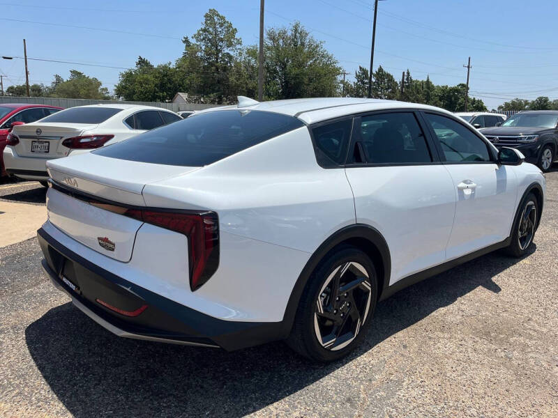 2025 Kia K4 EX