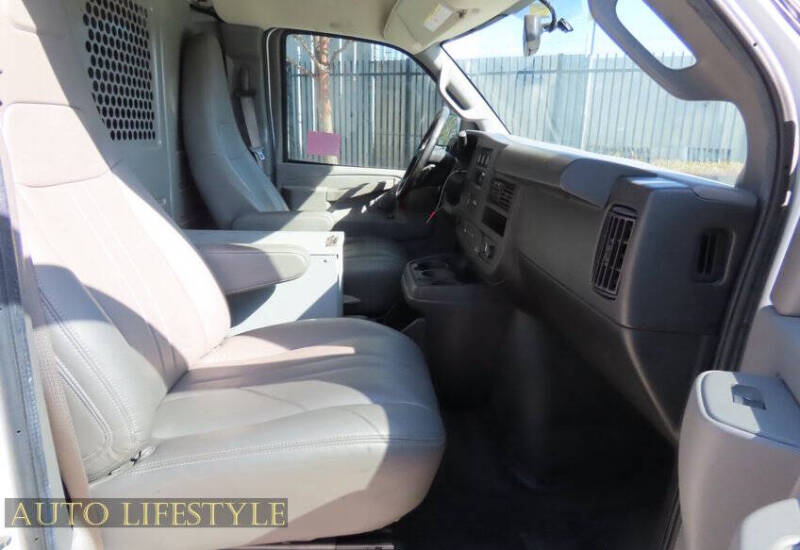 2020 GMC Savana 2500
