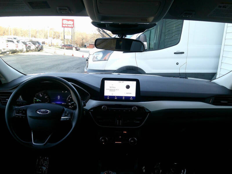 2021 Ford Escape Hybrid SE