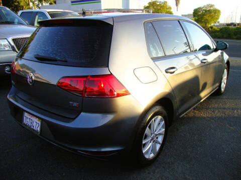 2015 Volkswagen Golf TSI SE