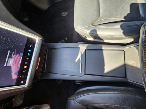 2016 Tesla Model S 90D