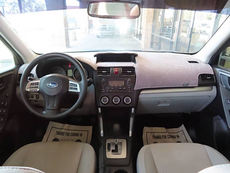 2014 Subaru Forester 2.5i