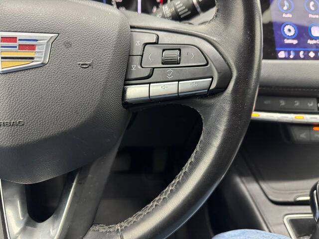 2022 Cadillac XT4 Premium Luxury