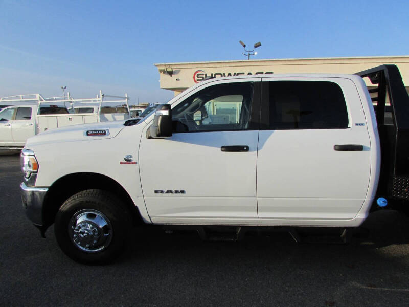 2024 RAM 3500 SLT