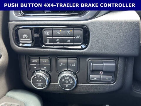 2025 GMC Yukon XL AT4