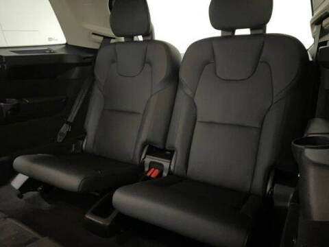 2025 Volvo XC90 T8 Plus Bright Theme 7P