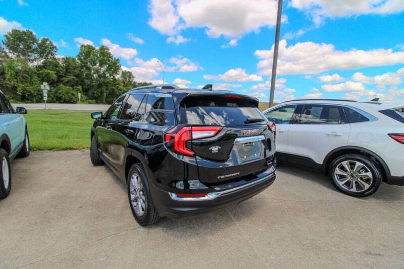 2023 GMC Terrain SLT
