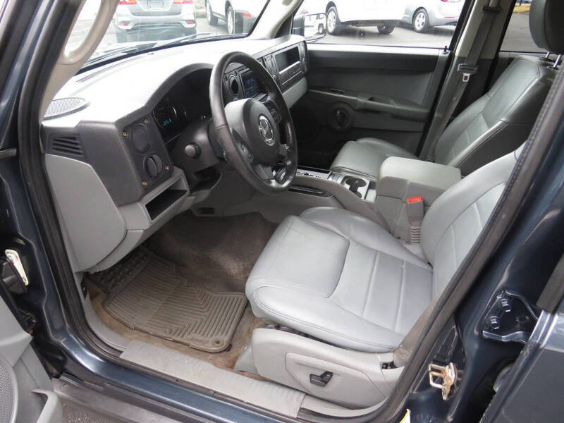 2007 Jeep Commander Sport