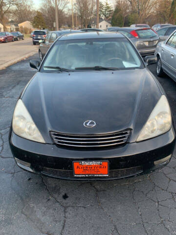 2004 Lexus ES 330 for sale at Knowlton Motors, Inc. in Freeport IL