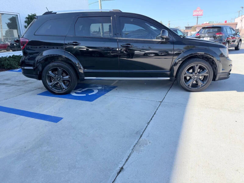 2018 Dodge Journey Crossroad