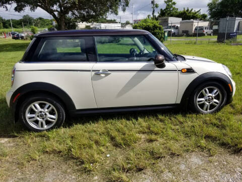 2013 MINI Hardtop Cooper