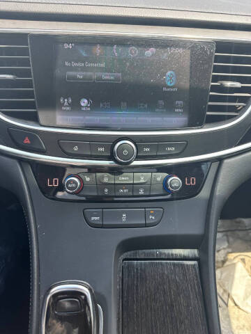 2017 Buick LaCrosse Essence