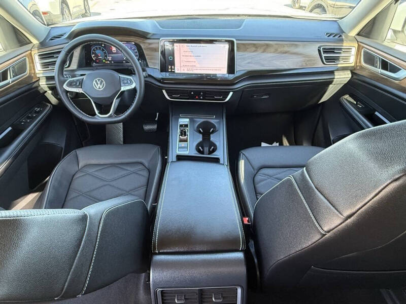 2026 Volkswagen Atlas SE