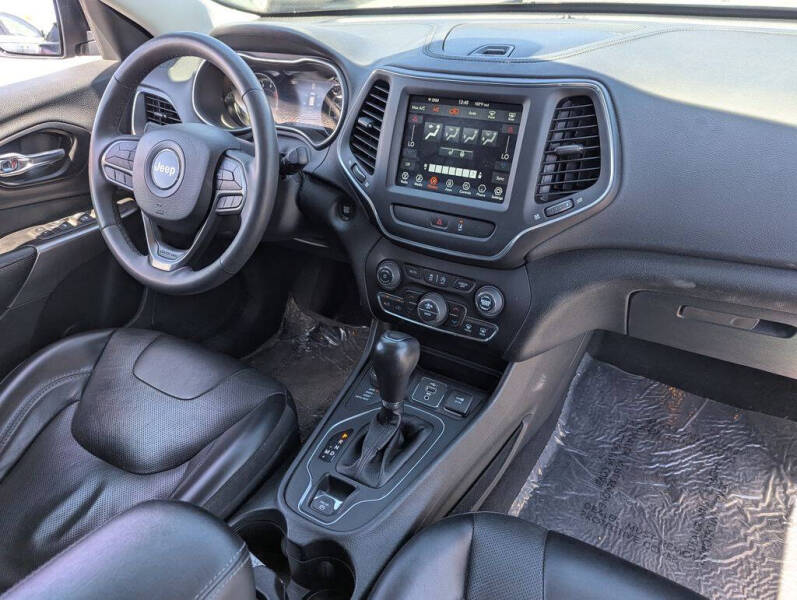 2022 Jeep Cherokee Latitude Lux