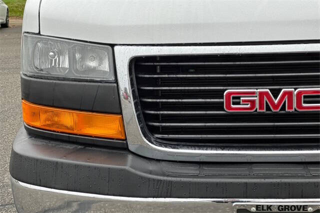 2023 GMC Savana 2500