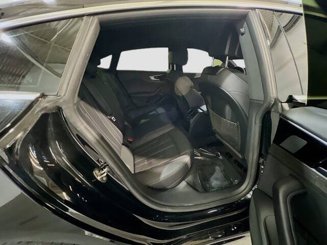 2022 Audi A5 Sportback quattro S line Premium 45 TFSI