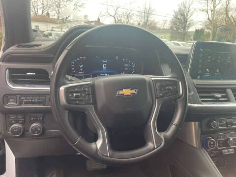 2024 Chevrolet Suburban LT