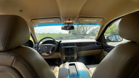 2011 GMC Yukon XL SLT