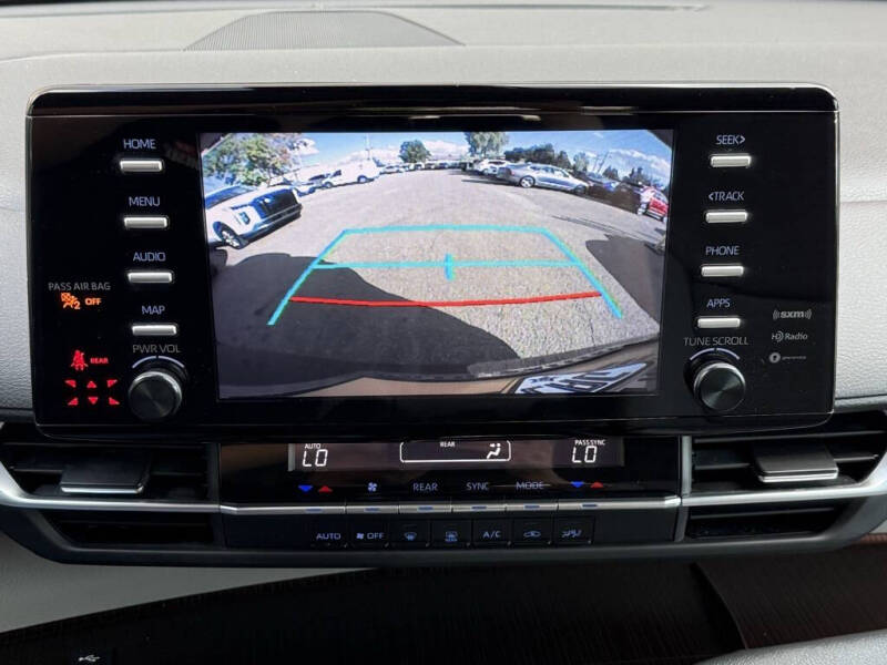 2021 Toyota Sienna LE 8-Passenger